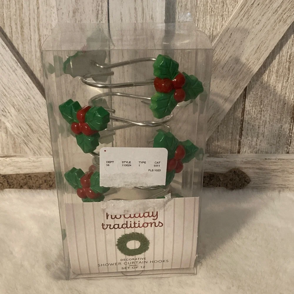 Holiday Traditions Decorative Shower Curtain Hooks